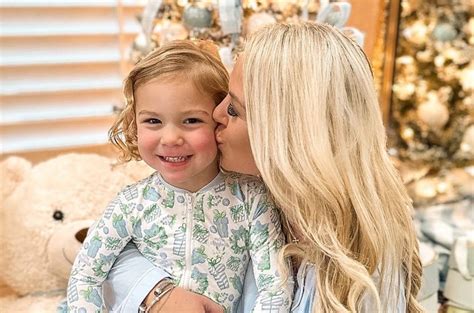 lauren merritt walker|Blogger Laura Merritt Walker announces son, 3, has died in a.